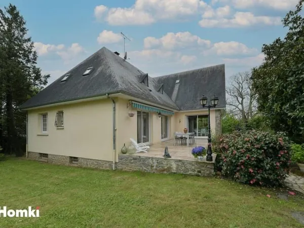 Maison/Villa T9 de 257 m2 à Mayenne 53100