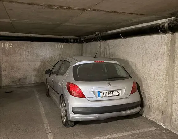 Stationnement Location Paris   210€