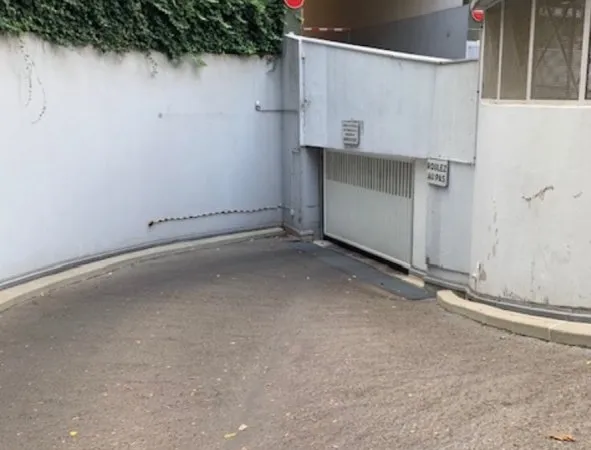 Loue parking