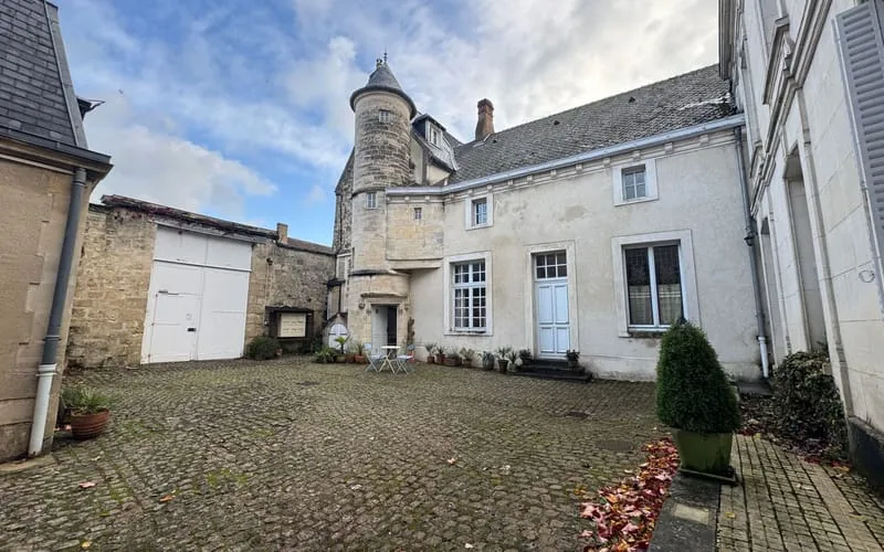 Photo 1