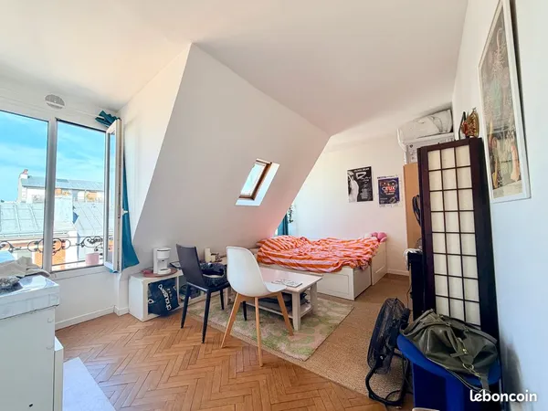 Studio 20 m2 meublé, étage élévé, avec bail mobilité 2 mois : proche Goncourt / hôpital Saint louis