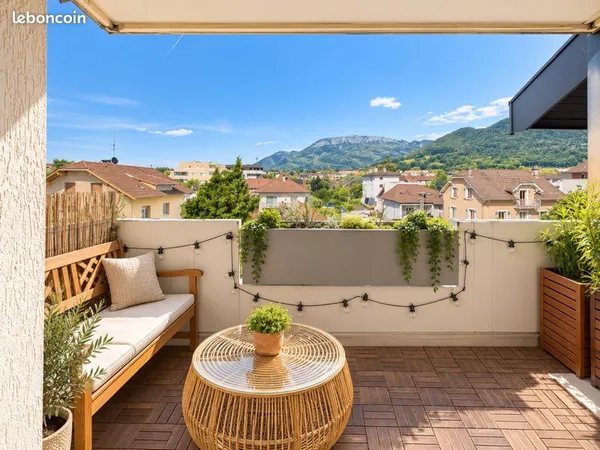 Annecy / Annecy le vieux - T3 duplex 62 m² - Dernier étage - Vue montagnes - 2 balcons