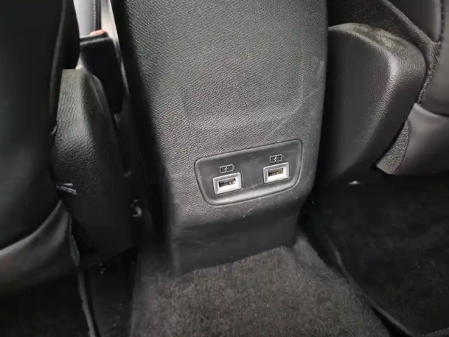 Peugeot 208 electrique 50 kwh 136ch — photo 7