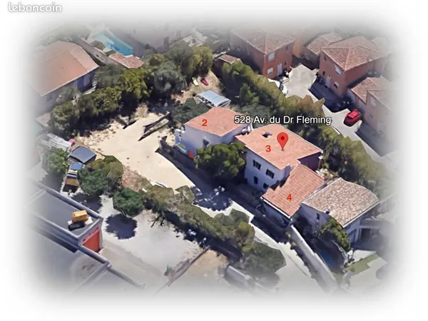 Proche CHU Nîmes, 2 T2, 1 T4, jardin, parkings
