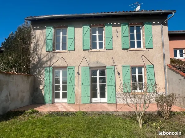 Maison de ville 7 pièces avec jardin et garage