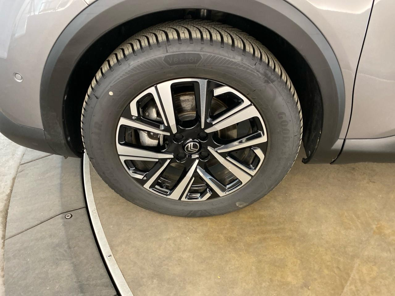 Citroën C4 hybride 145 ch e-dcs6 business — photo 11