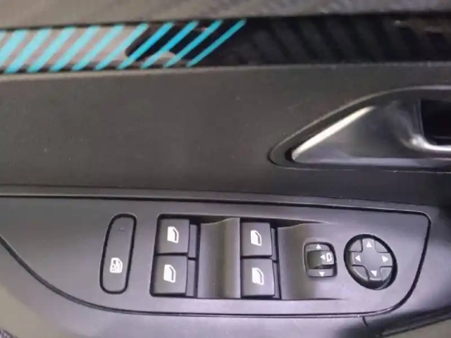 Peugeot 2008 puretech 100 s&amp;s bvm6 — photo 50