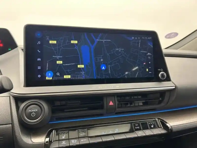 Toyota Prius hybride rechargeable 223ch design + toit pa — photo 17
