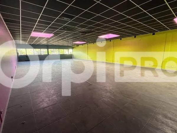 Bureaux 400 m²