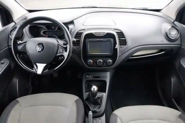 Renault Captur tce 90 energy — photo 9
