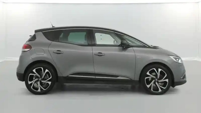 Renault Scenic blue dci 150 — photo 15