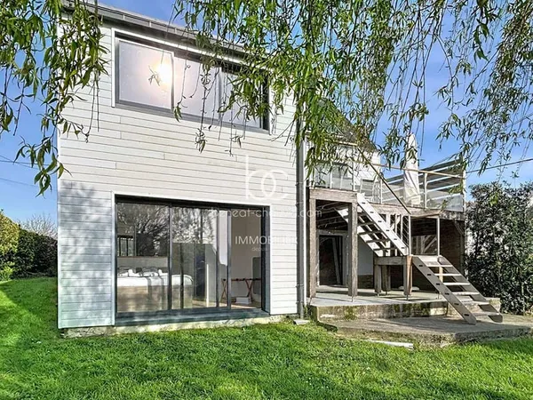 Maison 7 pièces 145 m²