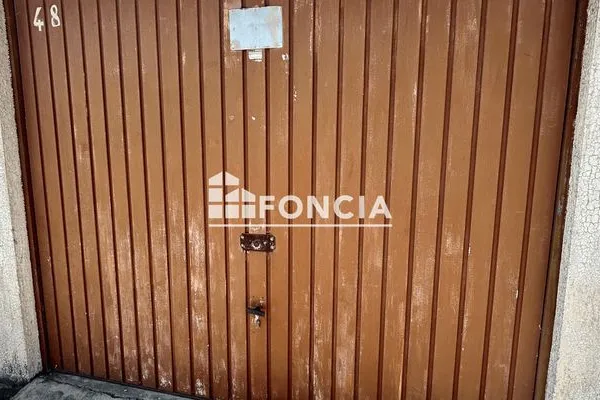 Garage et parking Location Aubagne 95€