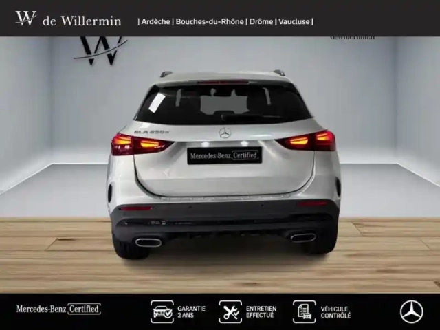 Mercedes Gla 250 e hybrid eq amg line — photo 4