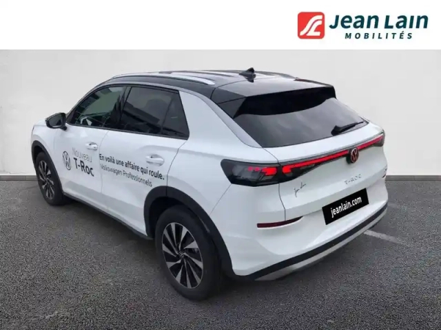Volkswagen T-Roc 1.5 etsi evo2 hybrid 116 ch dsg7 — photo 43