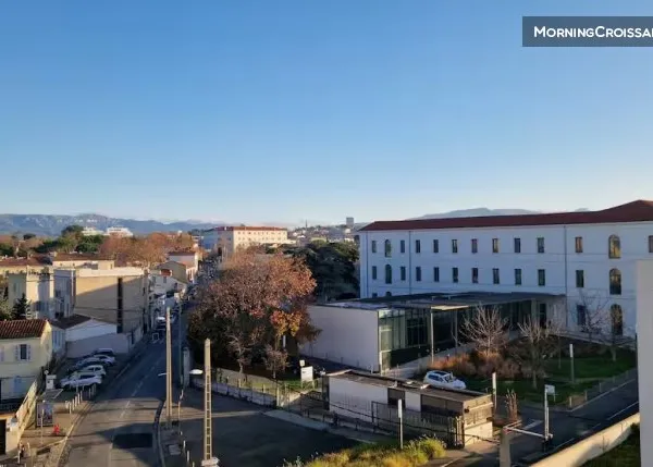 Studio + terrasse parking vue
