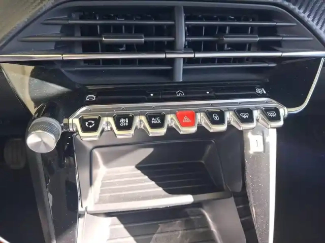 Peugeot 208 puretech 75 s&amp;s bvm5 — photo 17