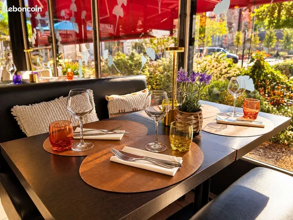 Moulins (03) - opportunité investisseur - restaurant le saint-laurent - murs et fonds -