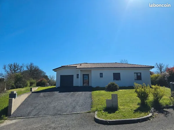 Jolie maison 126 m2 6 pièces sur terrain de 890m2