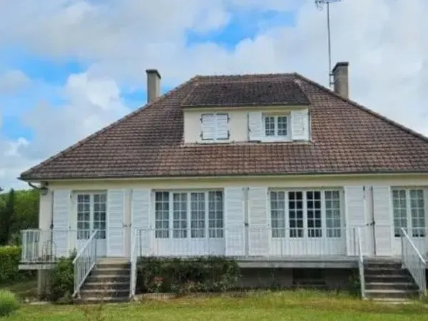 Maison mitoyenne avec jardin privatif clos