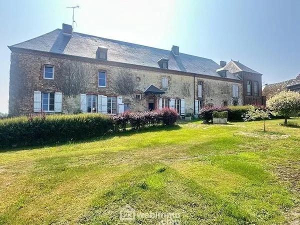 Maison 9 pièces 270 m²