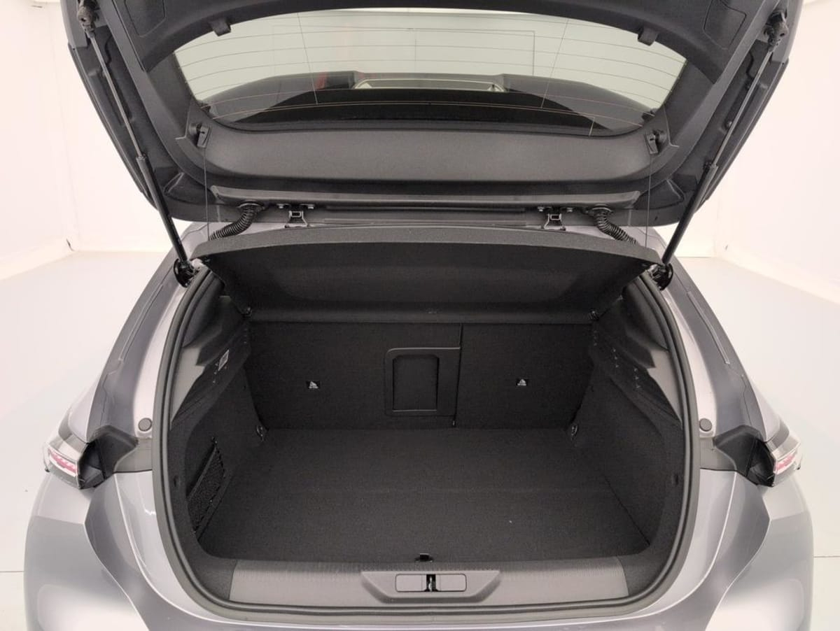 Peugeot 308 — photo 12