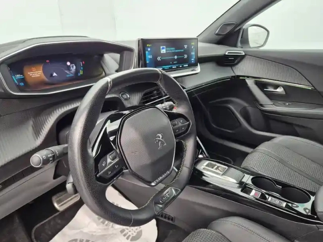 Peugeot 2008 electrique 136 ch — photo 27
