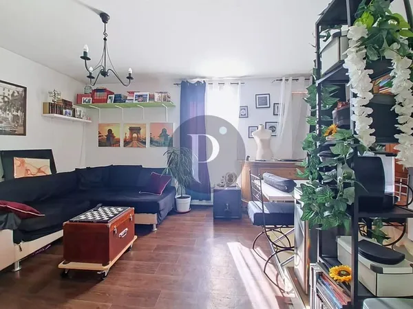ALFORTVILLE- QUARTIER DES FLEURS - APPARTEMENT 2 PIECES - CAVE - RER 7 MIN