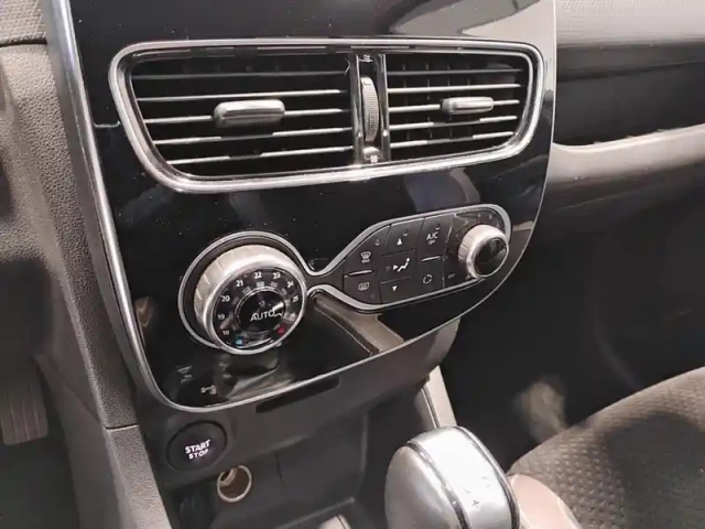 Renault Clio tce 120 energy edc intens — photo 13