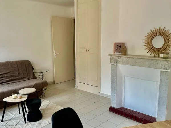 À louer - Magnifique appartement avec 3 chambres (location à l'année scolaire)