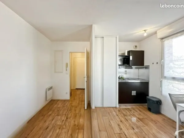 Studio 1 pièce 30 m²