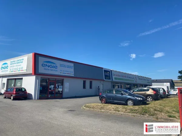 Local d'activité 1 400 m²
