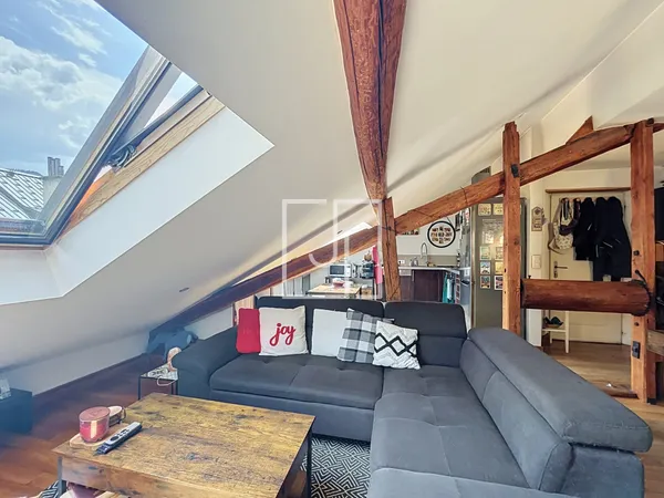 Duplex atypique de caractère de 123 m2 avec mezzanine et vue