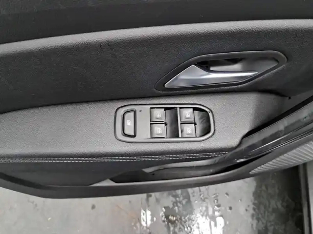 Dacia Duster eco-g 100 4x2 — photo 27
