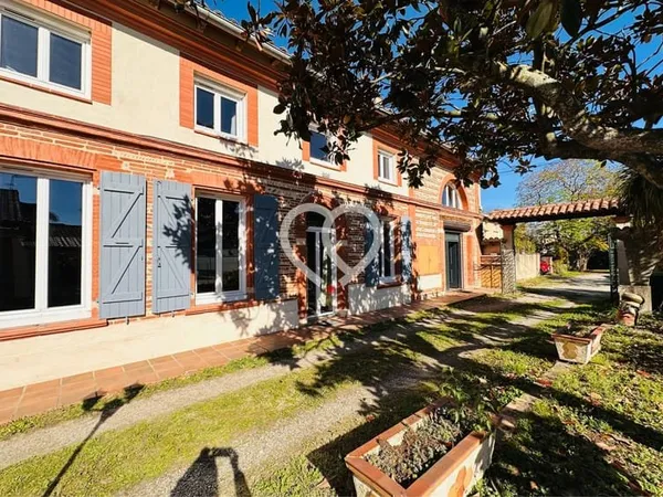 Immeuble à rendement avec potentiel
