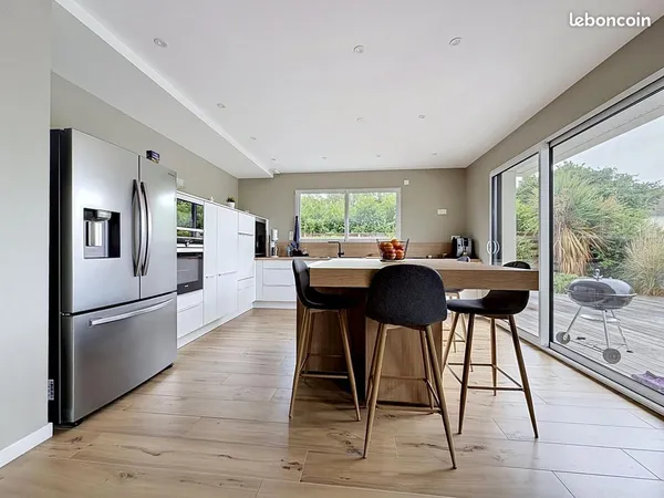 Maison 6 pièces 167 m²