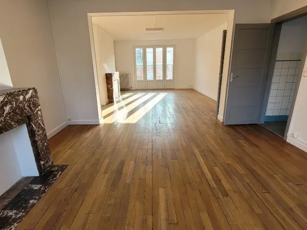 APPARTEMENT EN HYPER CENTRE