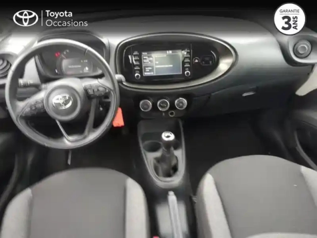 Toyota Aygo x 1.0 vvt-i 72ch dynamic — photo 8