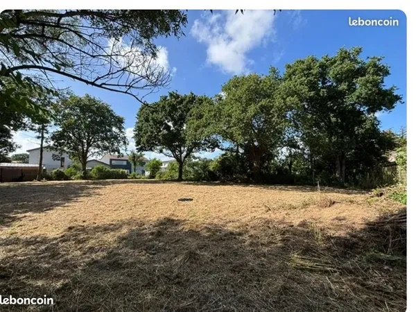 Terrain constructible 965m2 au fief a Saint Brevin