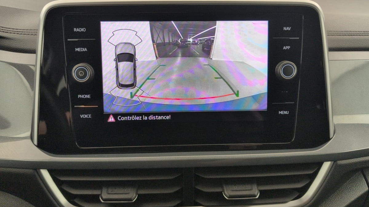 Volkswagen T-Roc — photo 10