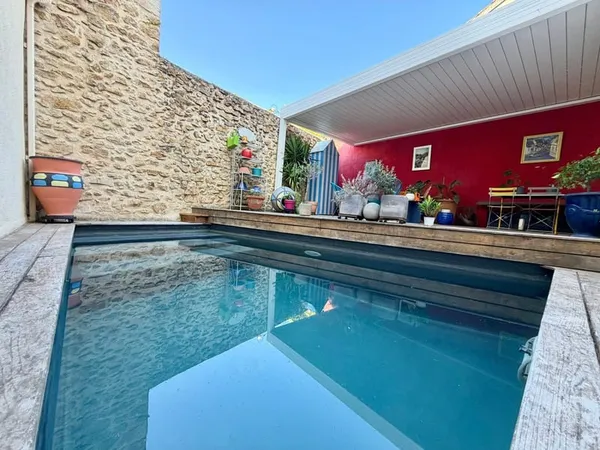 A vendre, Orange - Demeure de caractère avec piscine - une adresse rare au coeur de ville