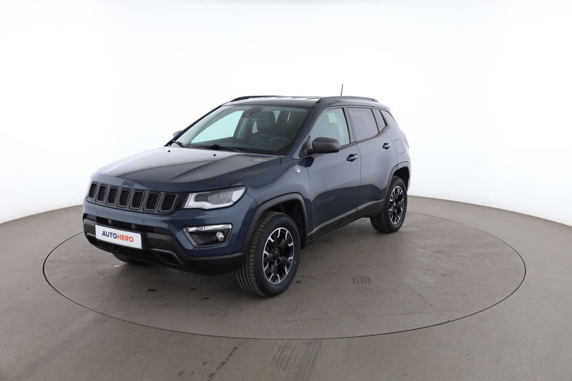 Jeep Compass 1.3 GSE T4 PHEV 4xe Trailhawk AT6 — photo 1
