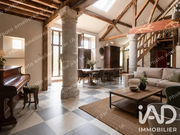 Maison 5 pièces 212 m²