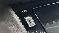 Peugeot 2008 1.2 PureTech 130ch S&S Allure Pack — photo 16