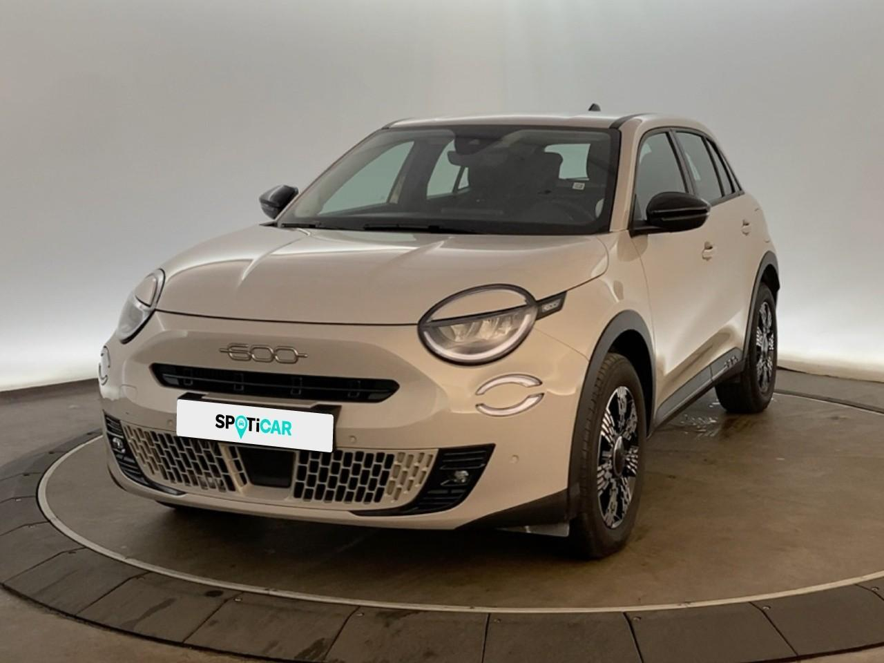 Fiat 600 t-gen 3 1.2 hybrid 145ch edct6 pop — photo 1