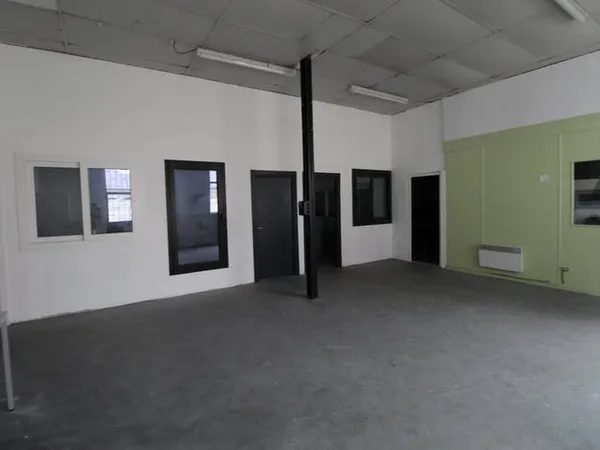 Immeuble 300 m²