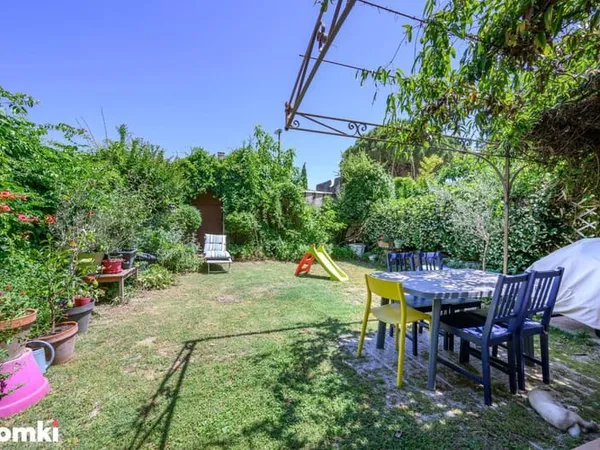 Maison/Villa T5 de 105 m² à Avignon 84000