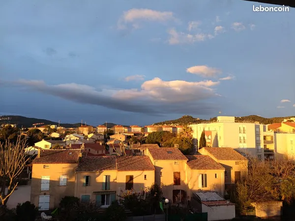 Vente beau T2 Hyères Est