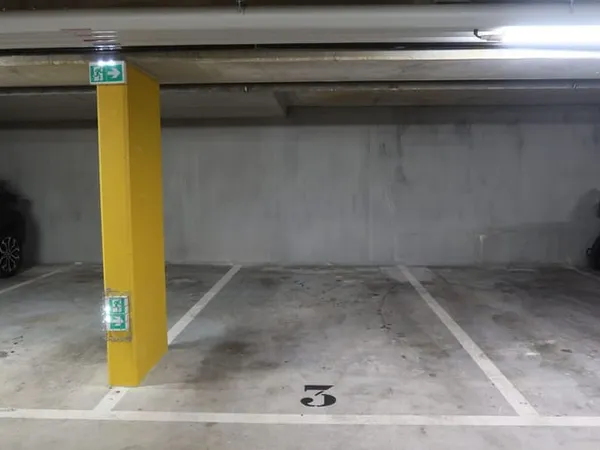 Parking 12 m²