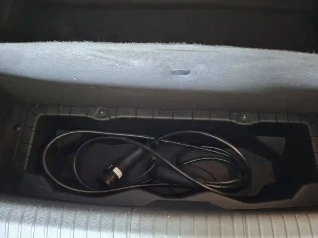 Renault Megane e-tech ev60 220 ch super charge — photo 28